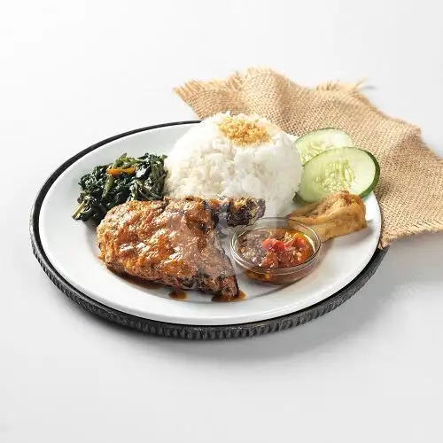 Gambar Makanan Ayam Goreng Nelongso, Margorejo 10