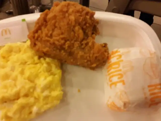 Gambar Makanan McDonald's Plaza Istana 1