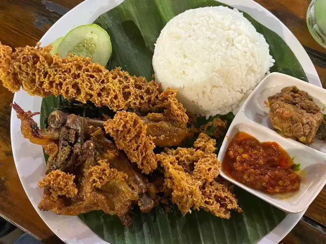 Gambar Makanan MbokCentilSpesialAyamKampung 2