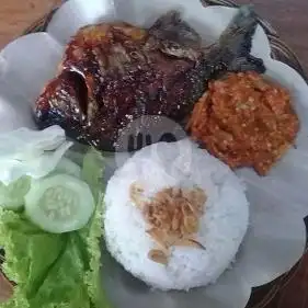 Gambar Makanan Ayam Penyet Sidawangi, Bendungan Walahar 4