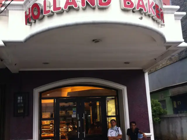 Gambar Makanan Holland Bakery 7