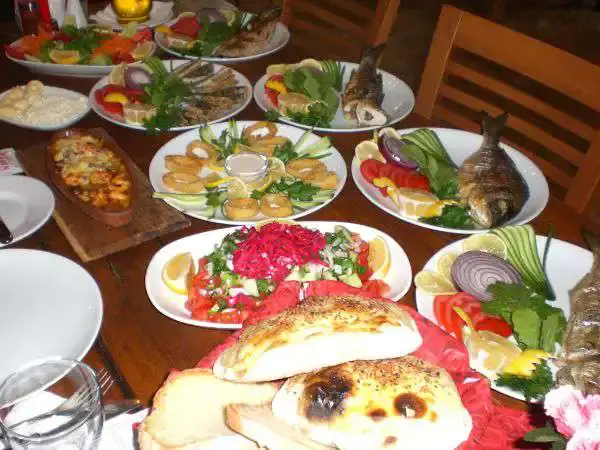 Kaya Et Balık Restaurant'nin yemek ve ambiyans fotoğrafları 4
