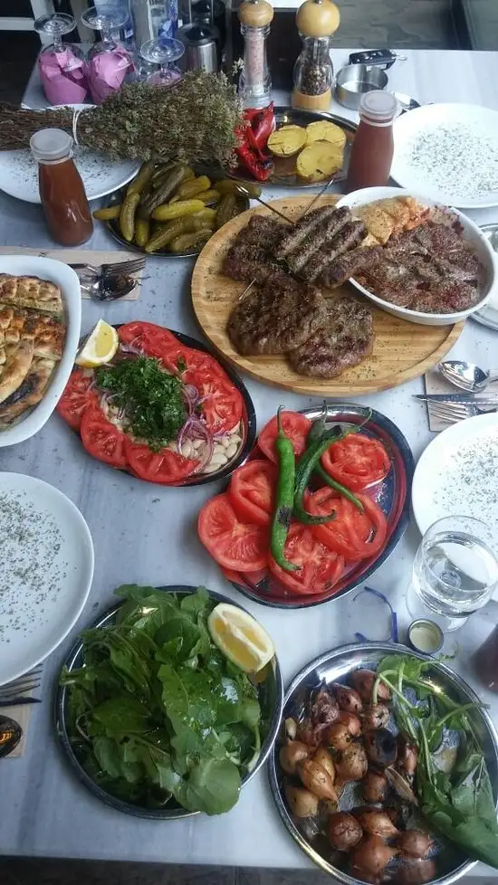 Kayhan Köftecisi'nin yemek ve ambiyans fotoğrafları 32