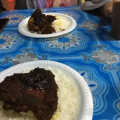 Kedai Nasi Lemak Bawah Rumah