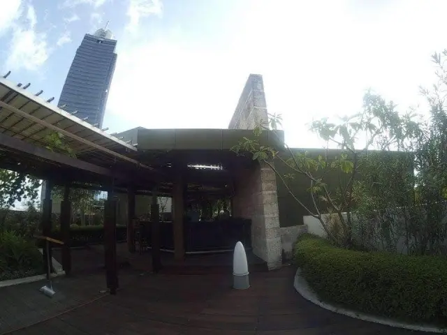 Gambar Makanan Sky Pool Bar Cafe - Hotel Indonesia Kempinski 16