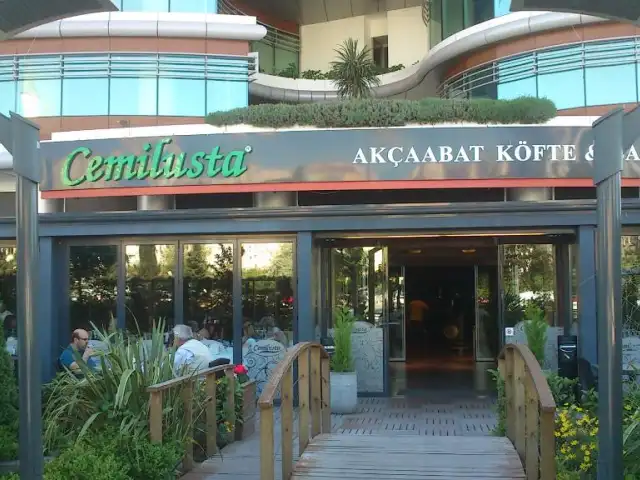 Cemil Usta Akçaabat Köftecisi'nin yemek ve ambiyans fotoğrafları 34