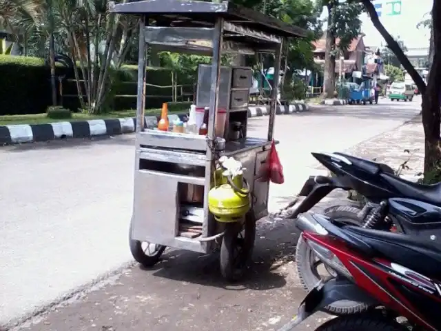 Gambar Makanan Mie Ayam Abu-abu 16