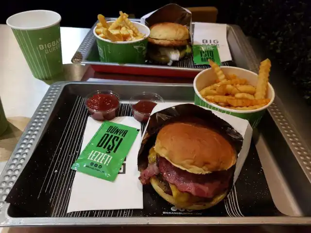 Big Bang Burger'nin yemek ve ambiyans fotoğrafları 8