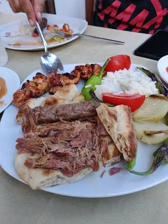 Hasan Antalya Restaurant'nin yemek ve ambiyans fotoğrafları 1