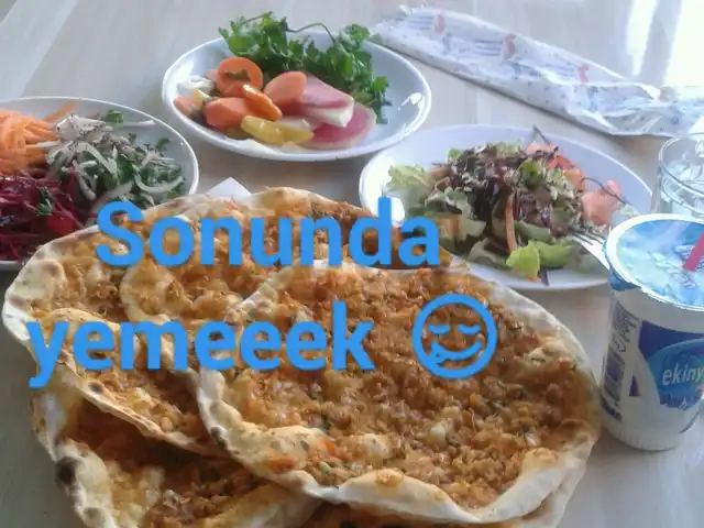 Tuna Lahmacun Sarayi'nin yemek ve ambiyans fotoğrafları 3