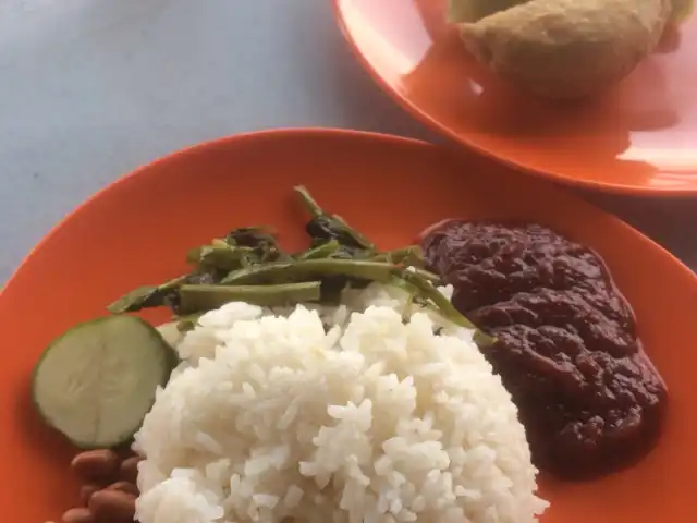 Nasi Lemak Kangkung