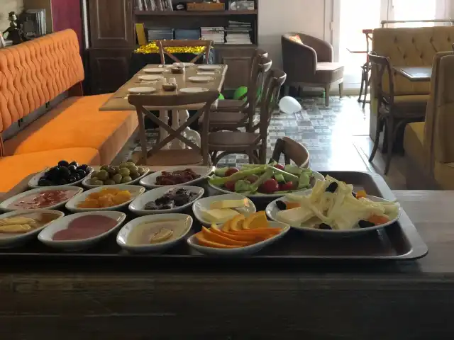 Zeynep Cafe & Bistro'nin yemek ve ambiyans fotoğrafları 1