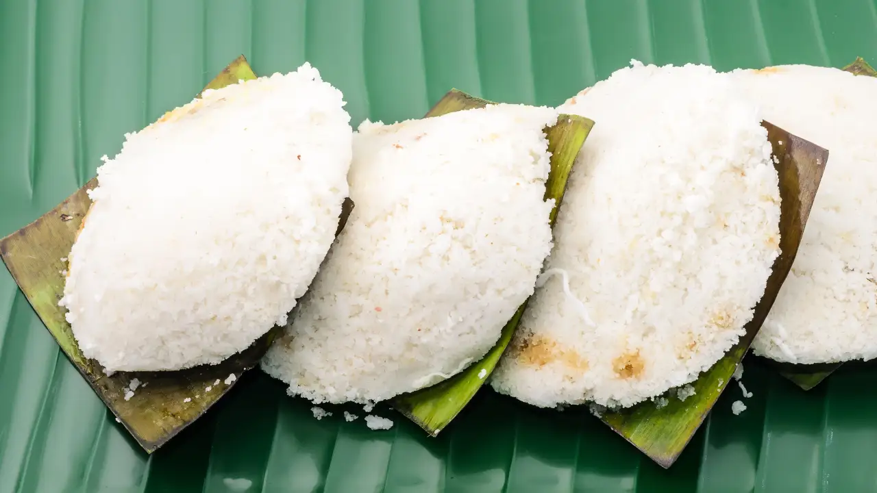 Putu Piring Bonda Penanti