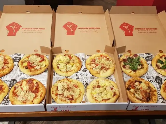 Gambar Makanan Cafe Pizza Pizzagasm 12