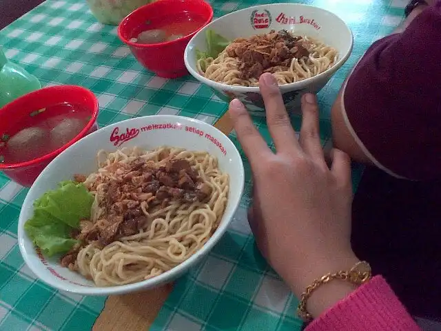 Gambar Makanan Mie Pangsit Jakarta 13