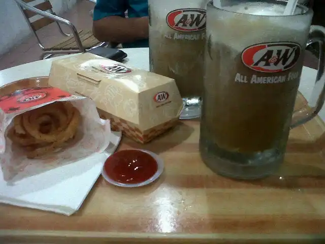 A&W Food Photo 5