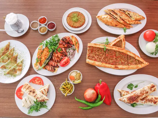 Gaziantepli Deniz Kebap'nin yemek ve ambiyans fotoğrafları 1