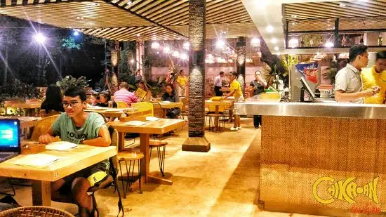 Chikaan Bar & Restaurant - Palawan