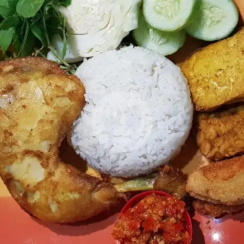 Gambar Makanan Ayam Penyet Bang Andre, Kesambi 13