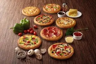 Domino's Mega Mendung Food Photo 1