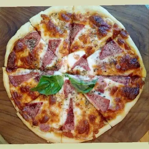 Gambar Makanan Goldcoin Pizza Canggu, Jl.Pantai Batu Bolong,Canggu 7