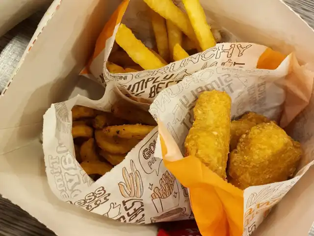 A&W Food Photo 4