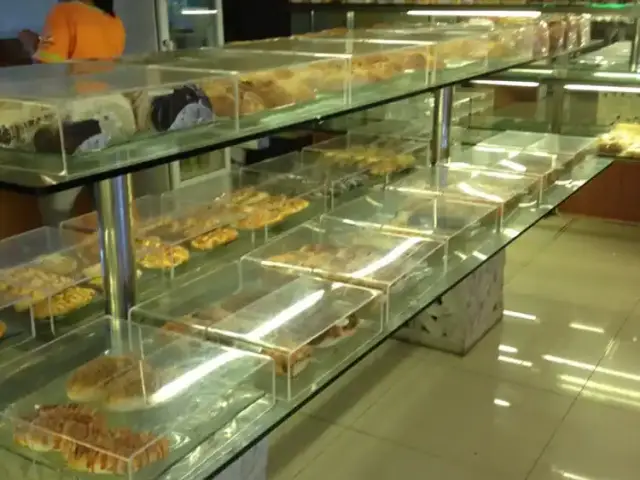 Gambar Makanan Conato Bakery 3