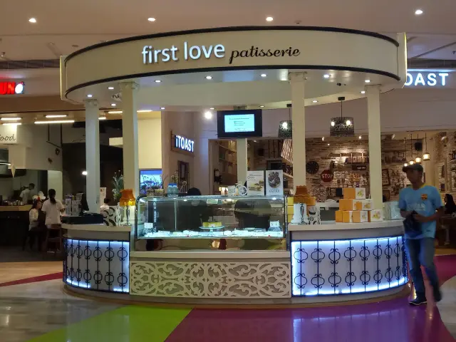 Gambar Makanan First Love Patisserie 15