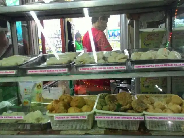 Gambar Makanan Pempek Palembang Hendri K. 1