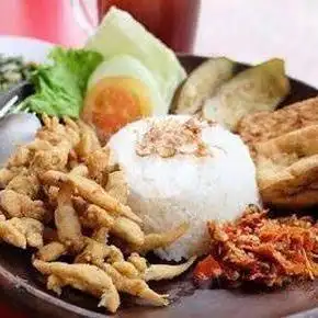 Gambar Makanan Sego Sambel Bluru Dan Es Air Mata Kucing & Teh Nusa, Perum. Bluru Permai 11