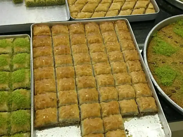 Gaziantepli Uluoğlu Baklava ve Pasta'nin yemek ve ambiyans fotoğrafları 1