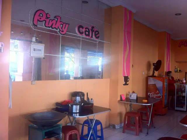 Gambar Makanan Pinky Cafe 4