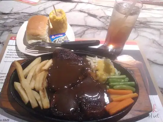 Gambar Makanan Steak Hut Bukit Darmo Boulevard 16