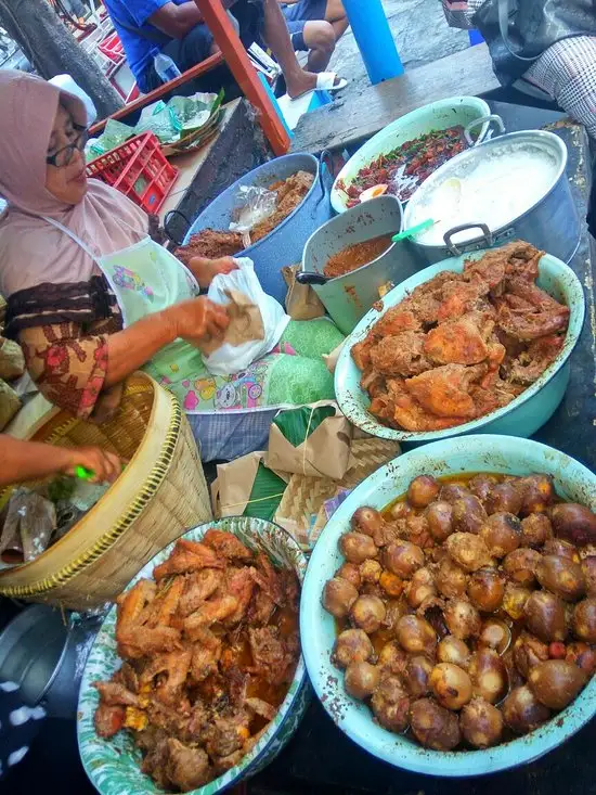 Gambar Makanan Gudeg Mbah Lindu 9