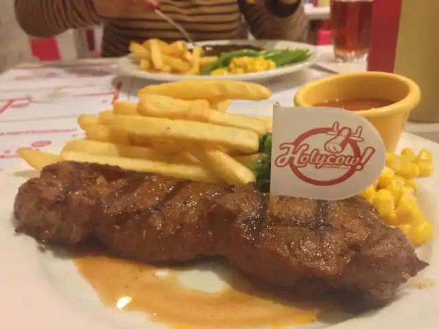 Gambar Makanan Holycow Camp Senopati 2 12