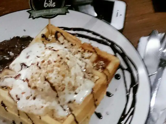 Gambar Makanan Mega bite Pancakes & Waffles 13