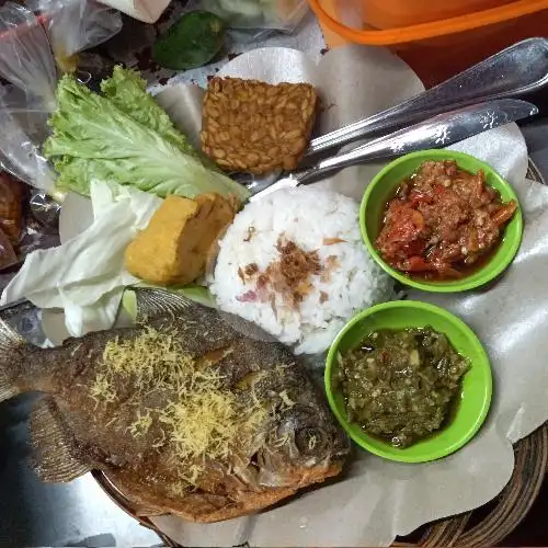 Gambar Makanan Nasi Bebek & Ayam Goreng Khas Madura, Menteng 17