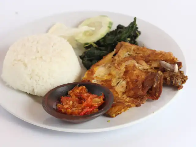 Gambar Makanan Ayam Geprek Sragen 5