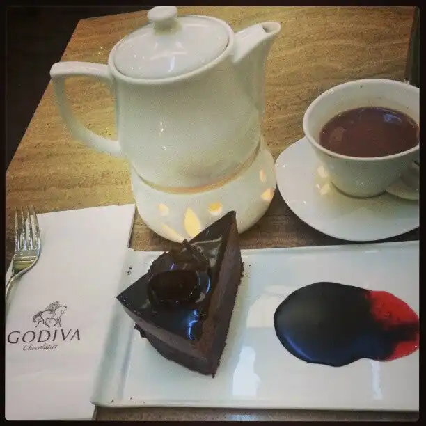 Godiva Chocolatier Food Photo 9