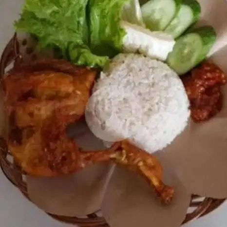 Gambar Makanan Ayam Bakar & Pecel Lele Rizki, Gang Buntu 11