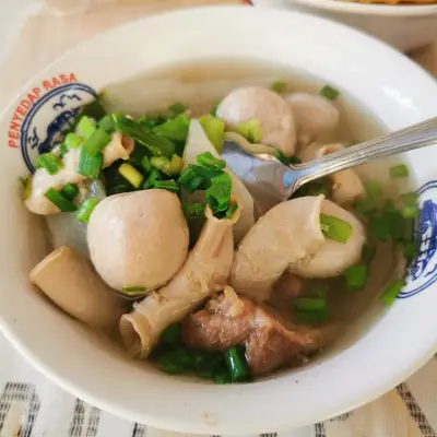 Mie Bakso Campur Simcong Hauce