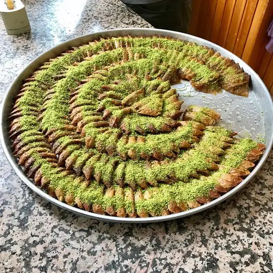 Bağdat Kebap ve Baklava'nin yemek ve ambiyans fotoğrafları 1