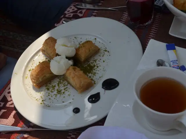 Sultan Hostel Restaurant Cafe'nin yemek ve ambiyans fotoğrafları 6