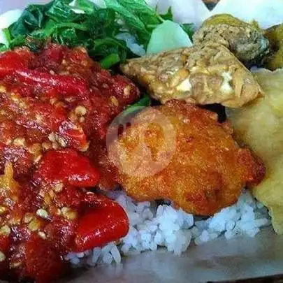 Gambar Makanan Nasi Goreng & Kerang Seafood Warung Embuh Maning, Banyuwangi 15