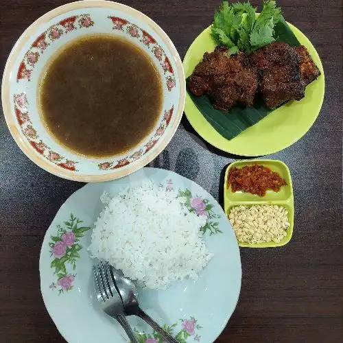 Gambar Makanan Warung Bu Kusman Spesial Soto & Rawon, Lowokwaru 10