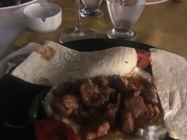 Çiğli Belediyesi Pelikan Sosyal Tesisleri'nin yemek ve ambiyans fotoğrafları 11