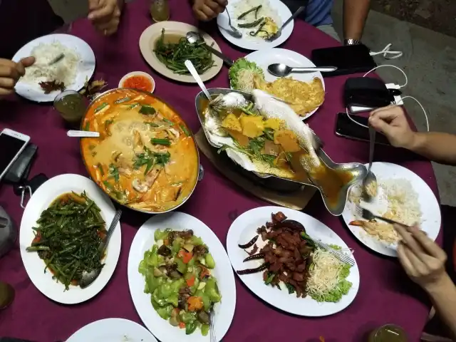 Cheng Mai Thai Food Restaurant Food Photo 9