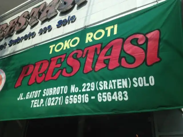 Gambar Makanan Toko Roti Prestasi 3