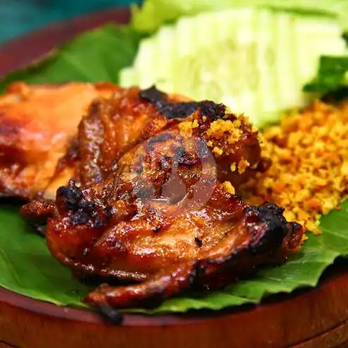 Gambar Makanan Ayam bakar yanti ( cabang koang ), Warung Gantung 18