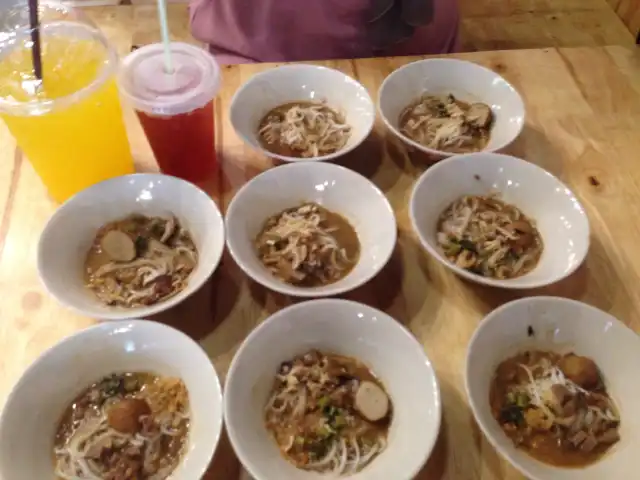 Boat Noodle Food Photo 15